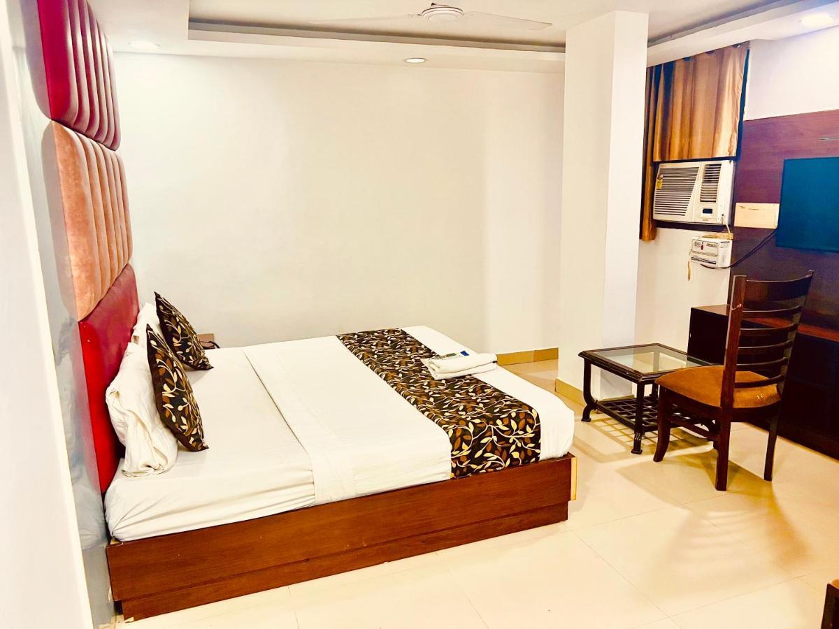 Hotel King Delhi Airport Nuova Delhi Esterno foto